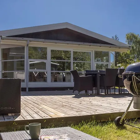 Tayana - 500m From The Sea By Interhome *