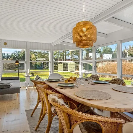 Tayana - 500m From The Sea By Interhome Bøtø By